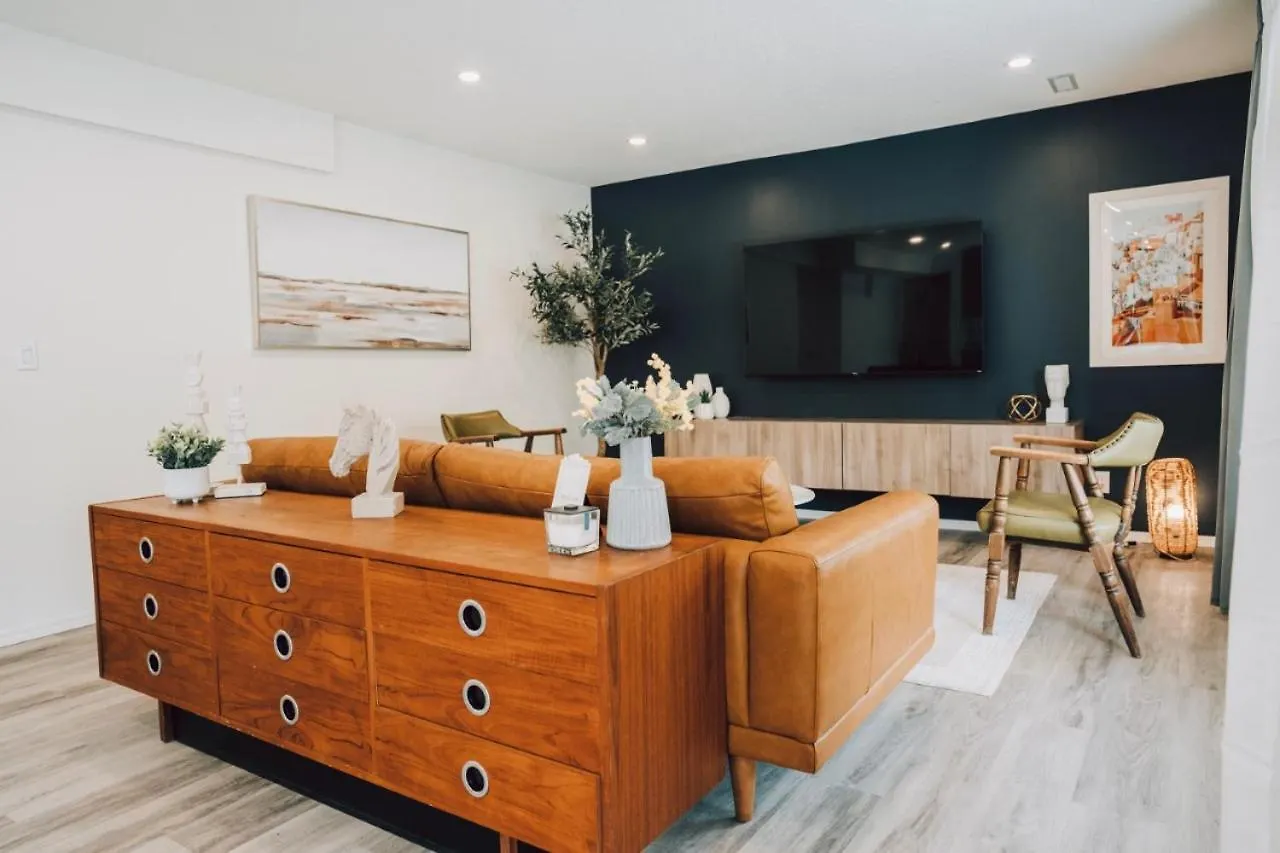 Olive Tree Guest Suite Calgary 0*,